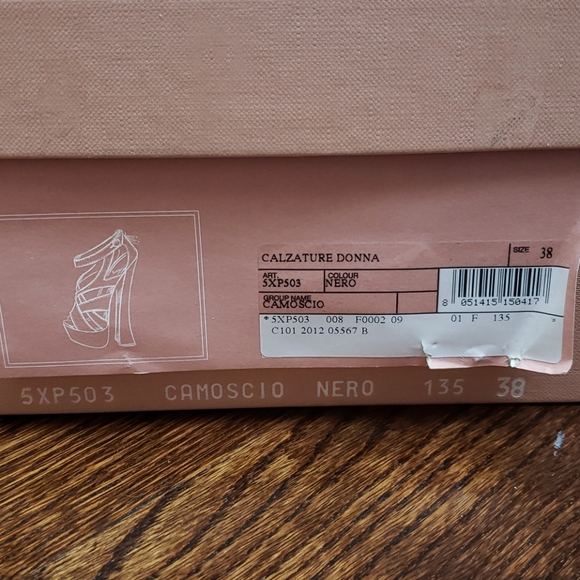 AUTHENTIC MiuMiu Sandals - Picture 7 of 8